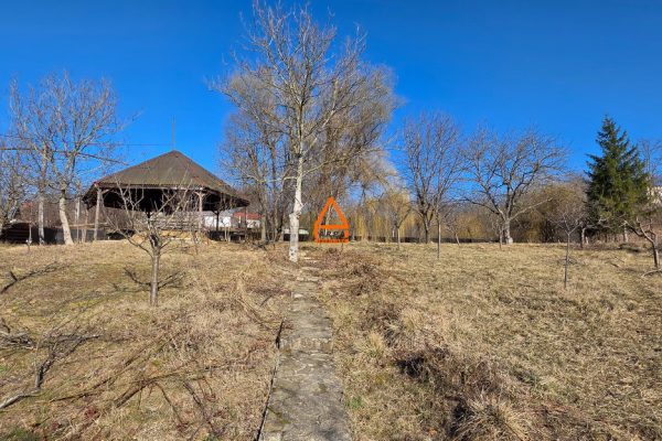 Teren intravilan – 2875 mp – Barnova