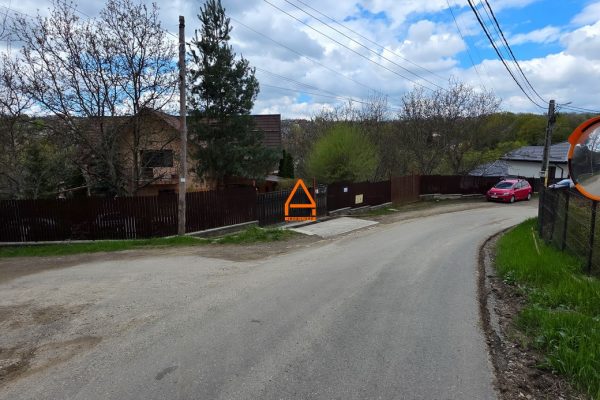 Teren intravilan – 6315 mp – Pietraria , Barnova